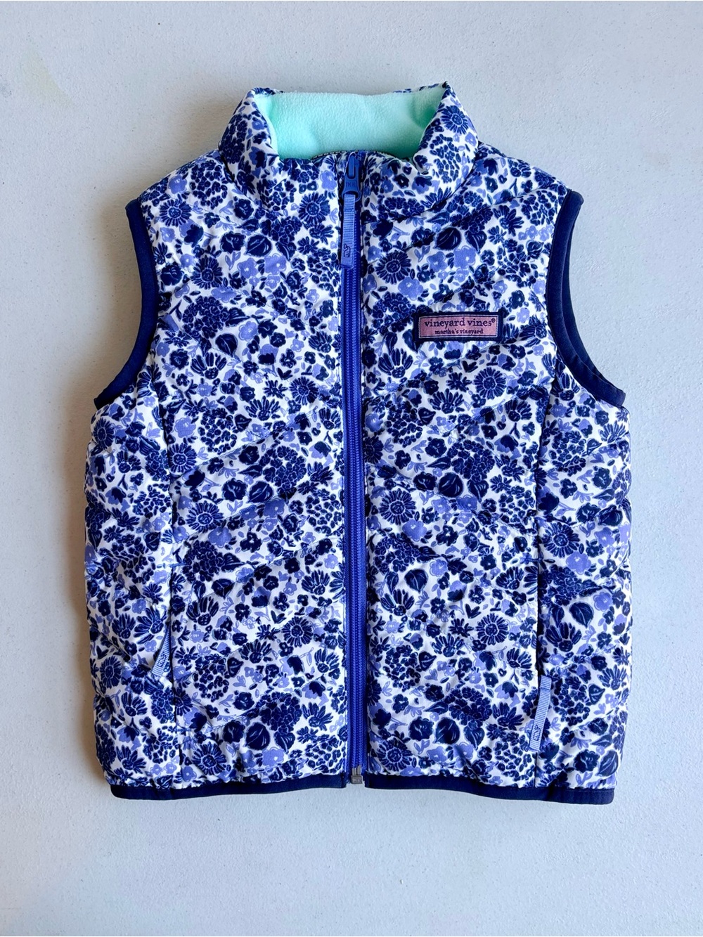 Vineyard Vines down puffer vest blue floral toddler girls size 3T coat jacket